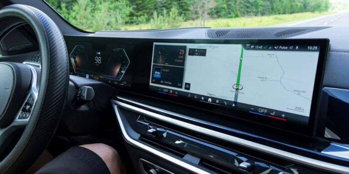 BMW Head-Up Display: Features, Benefits, and How It Improves Driving