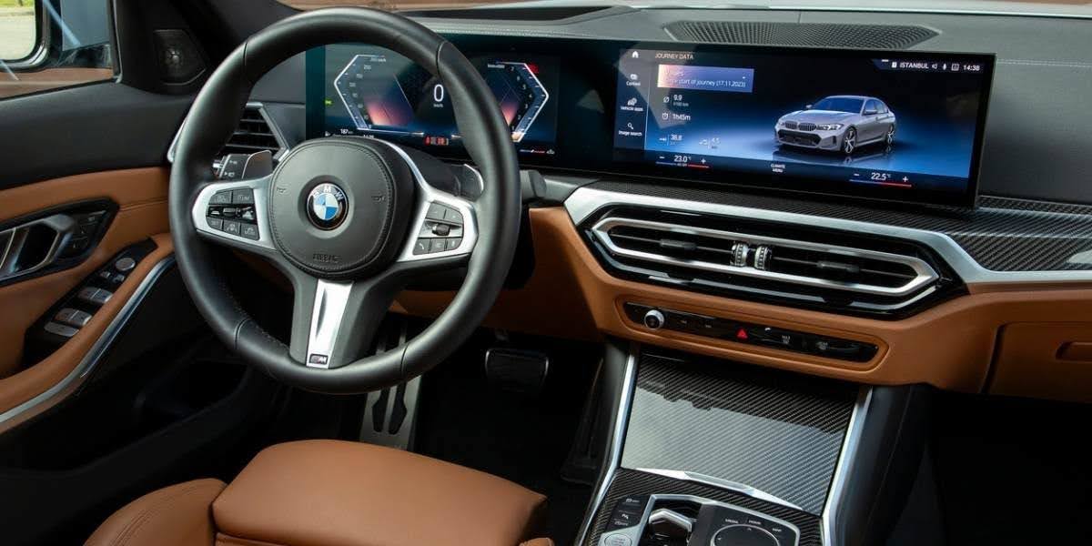BMW Curved Display Explained: The Technology Behind the New Digital Dashboard